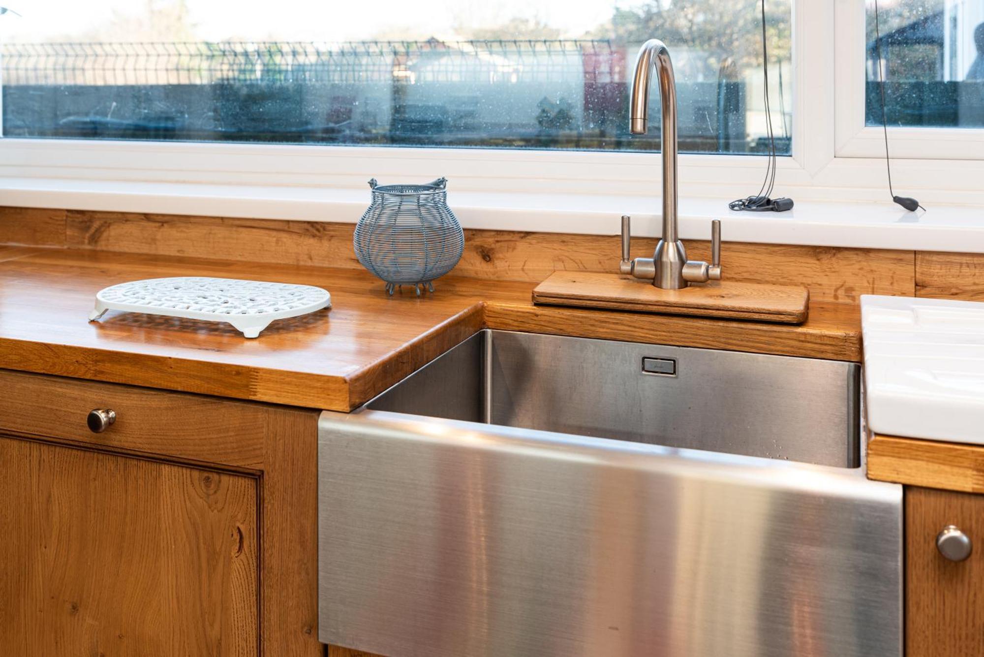 Port View House 3-Bedroom Self Catering Family Home With Garden Near Cardiff Eksteriør billede