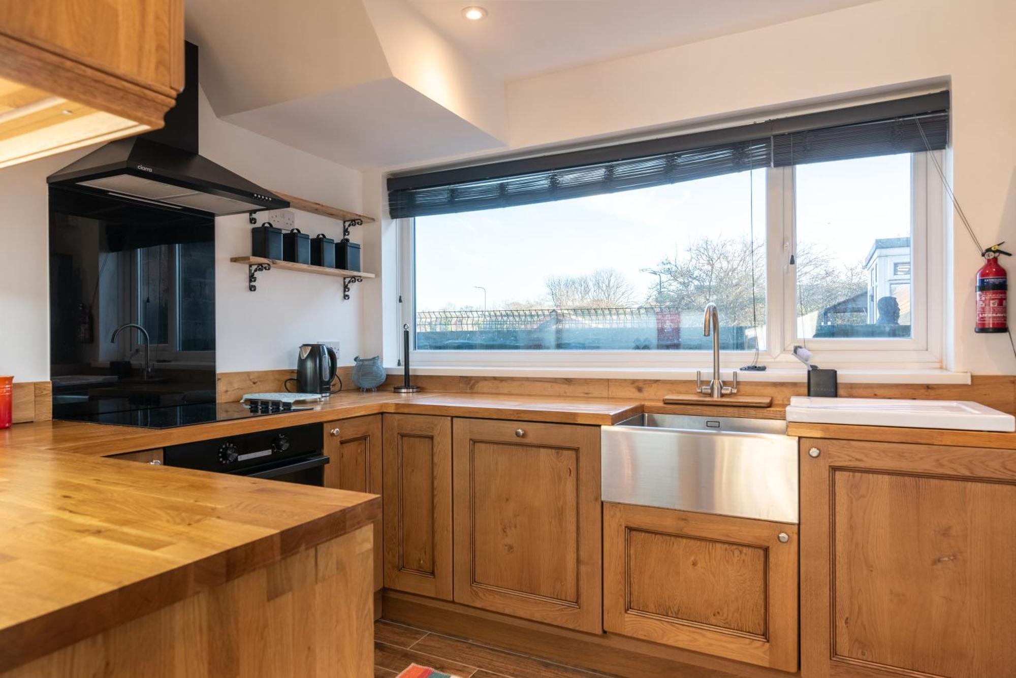 Port View House 3-Bedroom Self Catering Family Home With Garden Near Cardiff Eksteriør billede